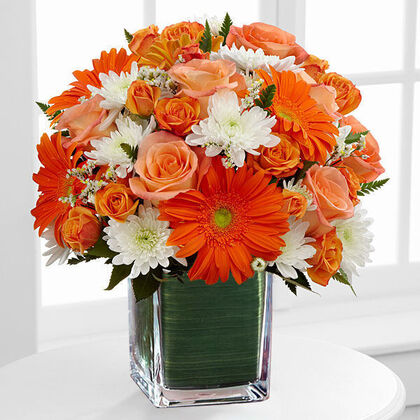 Ultra Premium-With 7 Roses and 5 Spray Roses